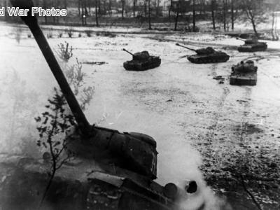 IS-2 tanks winter 1944