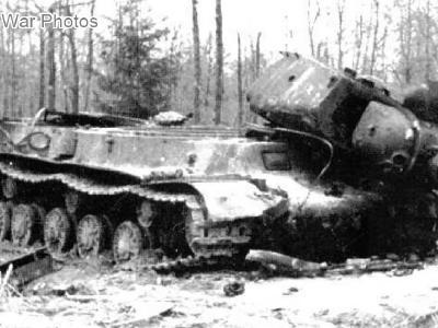 Destroyed Heavy tank IS-2 2