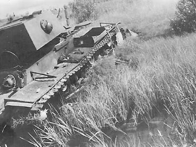 Abandoned heavy tank KV-1