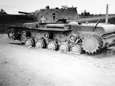 Soviet heavy tank Kliment Voroshilov KV-1 (KV-1E) model 1941