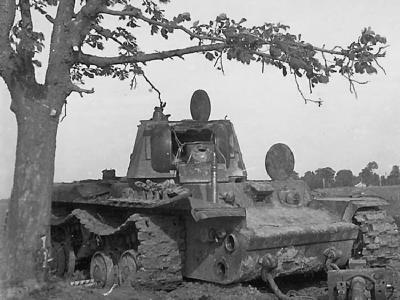 knocked out KV1 tank