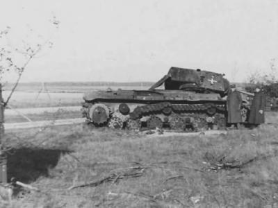 knocked out tank KV1