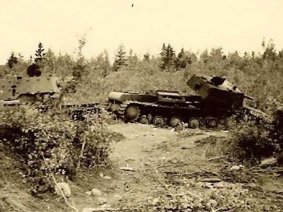 Russian KV 1 tanks in field