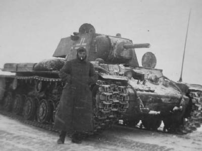 German KV-1 model 1940 with 76,2 mm F-32 gun