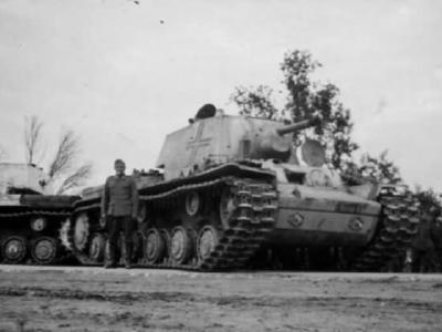 Soviet KV-1 tanks in german service