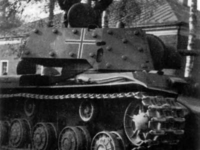 German KV-1 model 1941 (with screens), balkenkreuz on the turret side