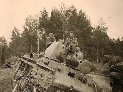 KV-1 heavy tank model 1939 – destroyed