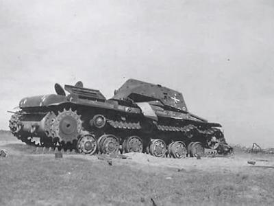 KV-1 model 1941 – heavy tank completely destroyed