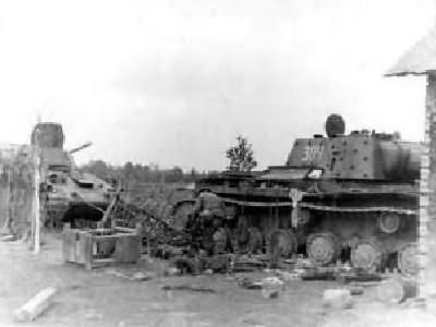 KV-1 model 1941 and T-34 destroyed