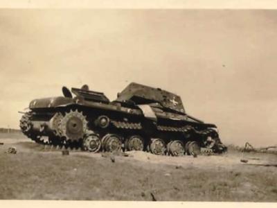 Destroyed heavy tank kV-1 model 1941 (with extra armour)