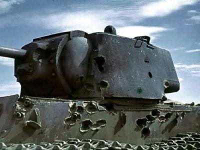 KV-1 color photo – numerous hits on turret and hull