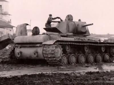 russian heavy tank KV 1