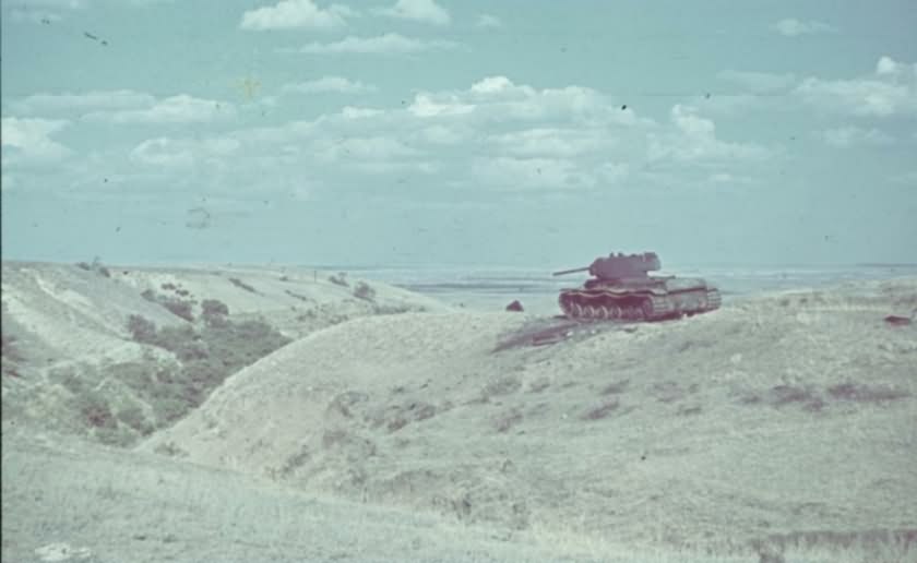 sowjetischer panzer kw 1