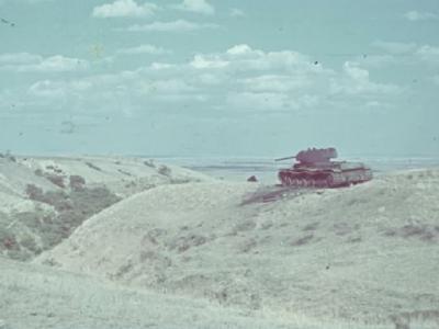 sowjetischer panzer kw 1