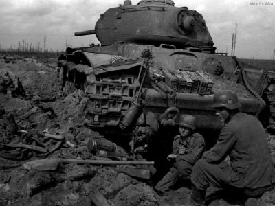 Germans and KV-1S 1943