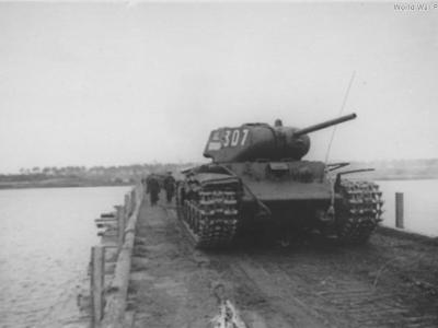 KV-1S „White 307” 2