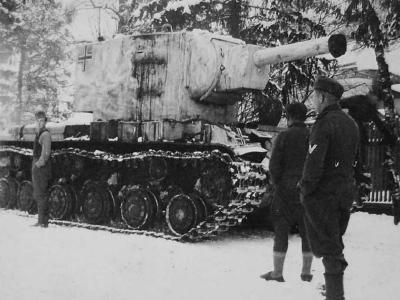German KV2 tank winter camouflage