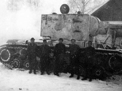 German KV2 winter camouflage