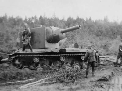 Heavy assault tank KV-2 stuck in the swamp