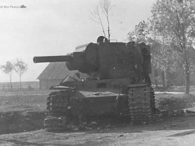 KV-2 Volosovo