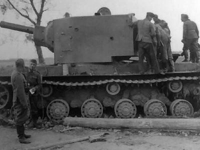 KV-2 tank 23