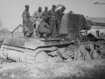KV-2 tank 27