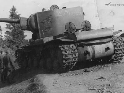 KV-2 tank 28