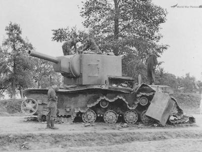 KV-2 tank 36