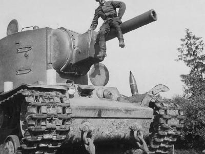 KV-2 tank 52