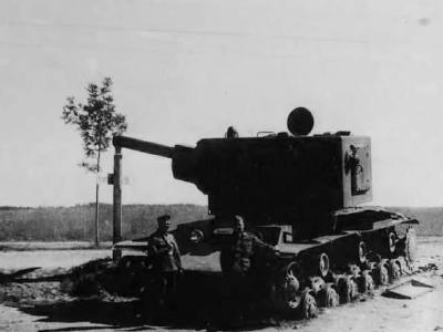 KV2 heavy tank captured by the Germans 3