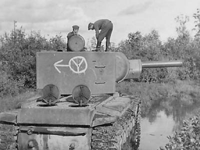 KV2 tank with markings: 12th Panzer division