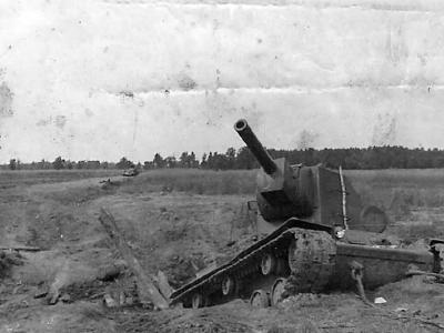 Soviet heavy breakthrough tank KV2 1941