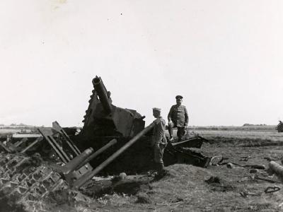 KV-2 tank destroyed during Operation Barbarossa