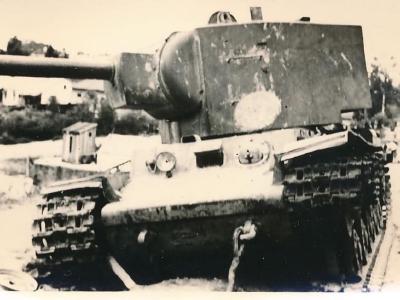 KV2 (КВ-2) heavy tank abandoned due to mechanical malfunction and captured by the Germans