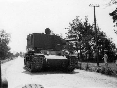 Abandoned intact tank KV-2