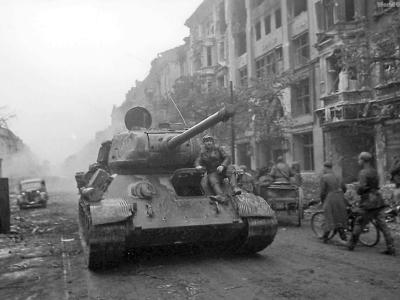 T-34-85 1945