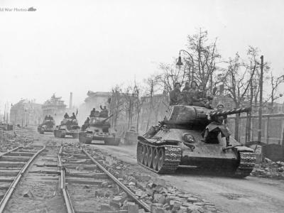 T-34-85 Berlin 1945
