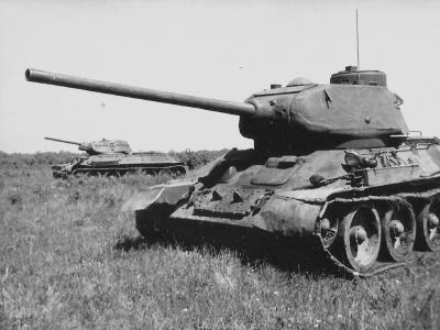 T-34-85 and T-34/76 tanks