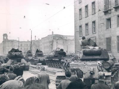 T-34/85 medium tanks