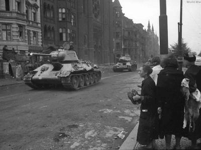 T-34/76 and T-34/85 in Berlin 1945