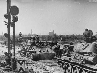 T-34/76 and 85 Dresden 1945