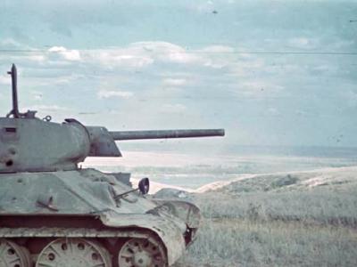 T-34 soviet tank in color 2