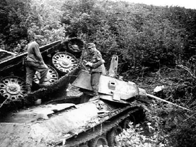destroyed T-34 tanks 61