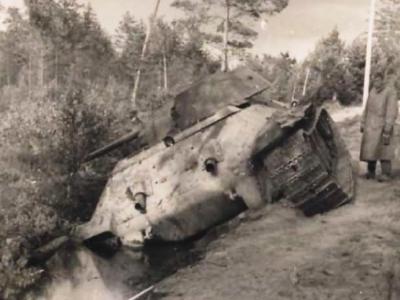 burned out tank T-34 2
