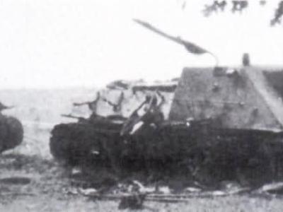 T-34 tank and SU-122 (СУ-122)