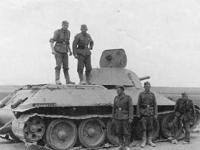Early T-34/76 and wehrmacht soldiers