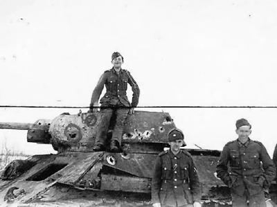 Soviet T-34 tank 7