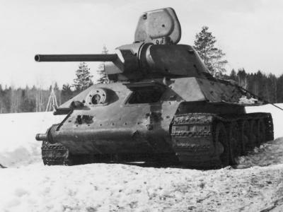 T-34 tank armed with the 76 mm gun F-34 – 1942