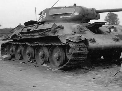T-34 76 tank german road sign