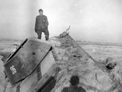 T-34 tank Frunze number 26